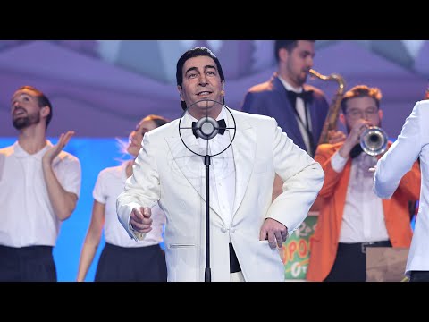 Agustín Jiménez imita a Topolino Radio Orquesta en 'Mi casita de papel' - Tu Cara Me Suena