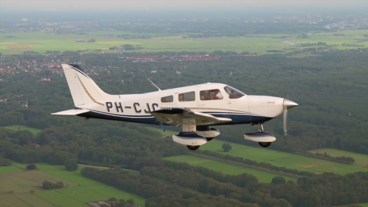 PH-VHD Vliegschool Hilversum
