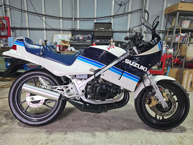 RG250ガンマ/スズキ 最初期型/純正オリジナルペイント/フルオリジナル