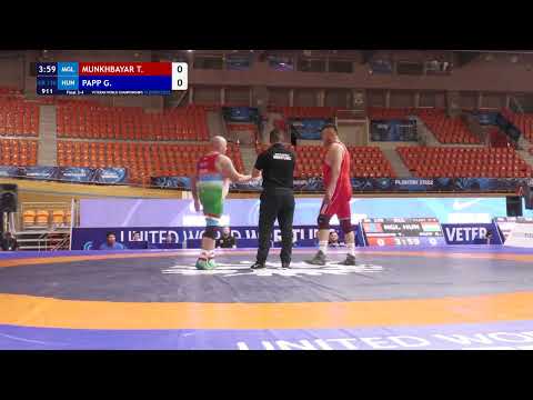 BRONZE GR - 130 kg: T. MUNKHBAYAR (MGL) v. G. PAPP (HUN)