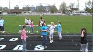 preview picture of video 'Sixth Grade WACO Girls Race at Elemntary Relays'