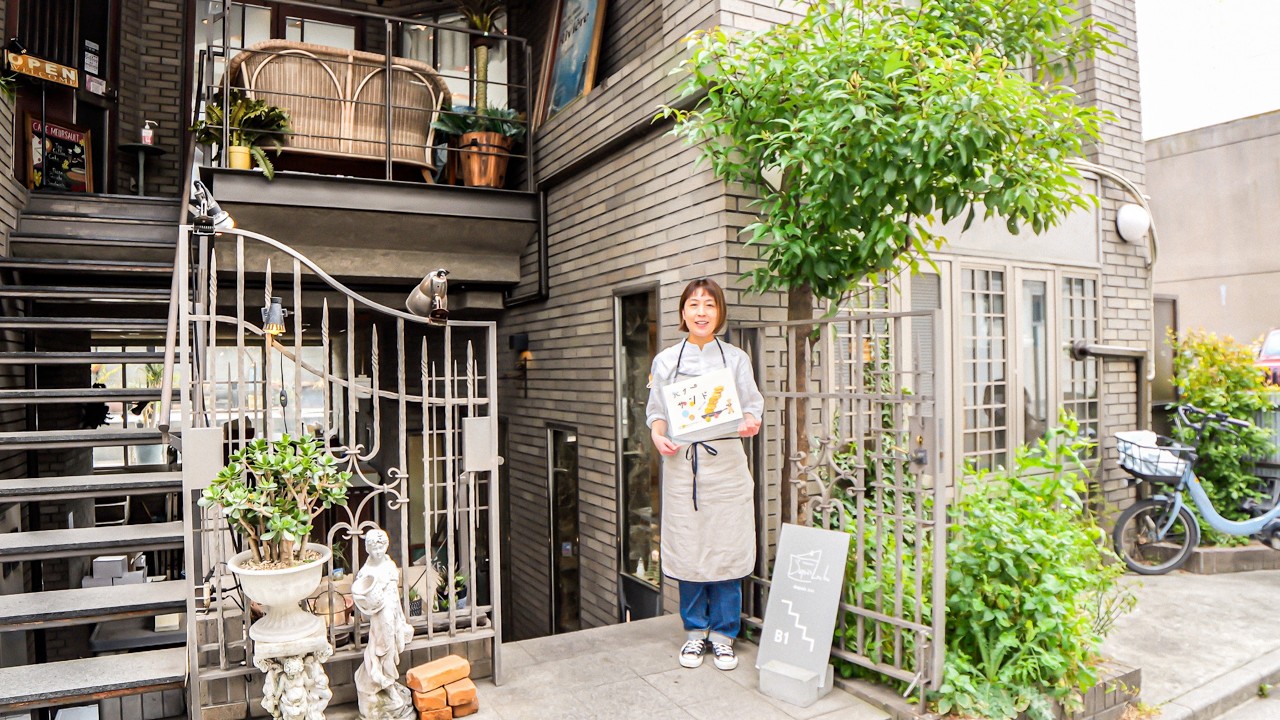 女性パティシエが1人で営む住宅街にある隠れ家的ケーキ屋さんの1日。究極のバターサンドとミルクレープ作り。