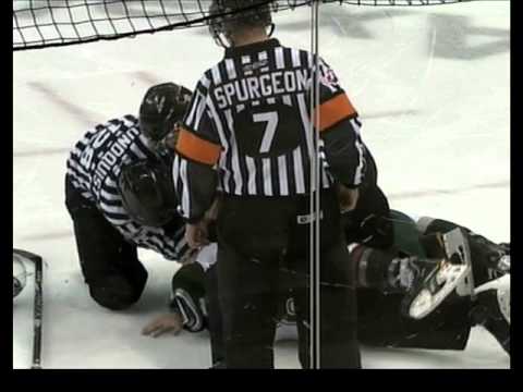 Ryan Chynoweth vs Alex Petrovic
