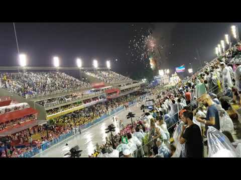 Imperatriz Leopoldinense 2020 - início do desfile.