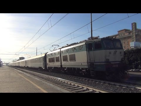 E656.063 sull' ICN 1960 Siracusa/Palermo Centrale - Roma Termini, in transito a Pomezia