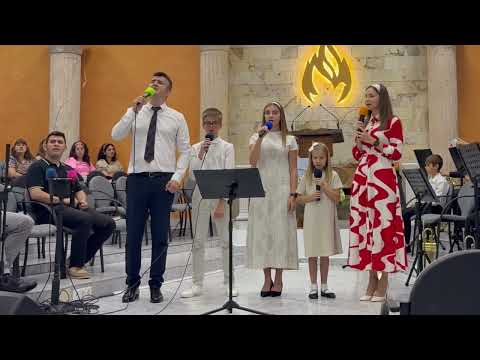 Va fi o dimineață - Familia Jucu