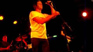 Brian McFadden- Alice In Wonderland Live