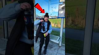 Download lagu Look how this girl hides the Pepsi and the cup. mp3