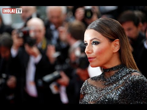 download lagu mp3 mp4 Eva Longoria Vestidos, download lagu Eva Longoria Vestidos gratis, unduh video klip Eva Longoria Vestidos