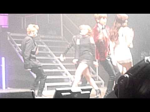 troublemaker in London-(HyunA Hyun Seung)