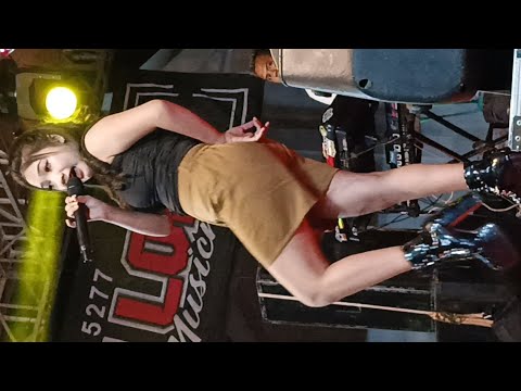 DINN ANNESIA - WATU CILIK - HAPPY LOSS LIVE BATANGAN