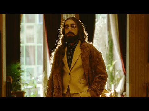 Henüz On Yaşında - Emre Fel