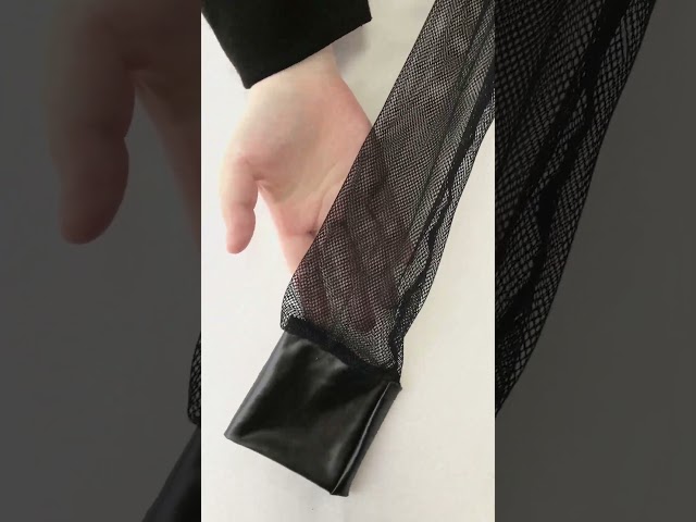 طقم لانجري جلد اسود مميز بخامة ممتازه و ناعمه بتصميم سادي و سكسي