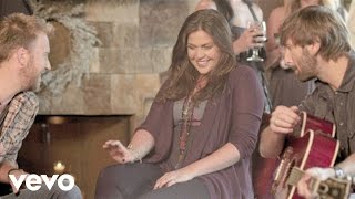 Lady Antebellum - A Holly Jolly Christmas