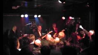 Music video thumbnail preview for Øresus spiller Kåre, Norwegian Ska / New Wave band since 1978 by Øresus