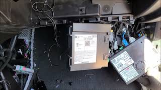 Cadillac XT5 2016 Location of HMI, Tuner, Bluetooth, and Amplifier.