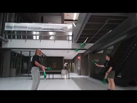 Jim's Bookends (revisited): Juggling Passing Pattern