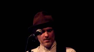 Fran Healy ~ Travis ~ Rocking Chair ~ live in Vienna 2011 with lyrics