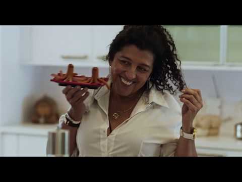 TROIS ÉTÉS - Bande Annonce [VOST]