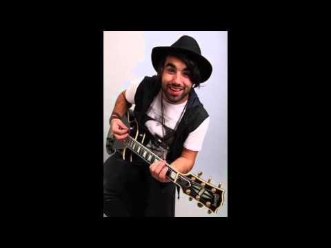 Pedru Lucca - Ela é Brasileira