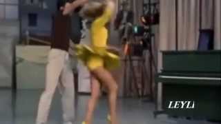Dean Martin - The Naughty Lady Of Shady Lane