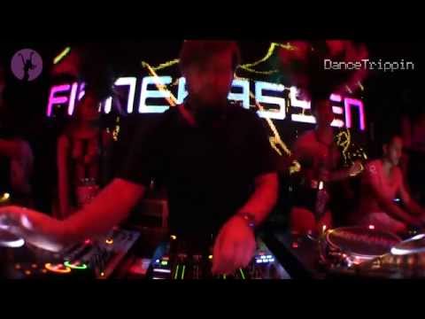 Justin Jay - The Jaguar [played by Finnebassen]