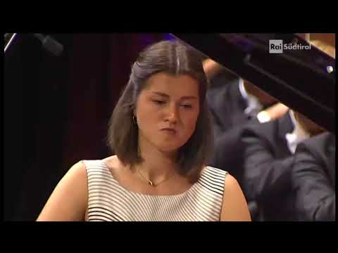 2017 Grand Final - Anna Geniushene - Russian Federation - Ludwig v. Beethoven - Piano Concerto no. 5