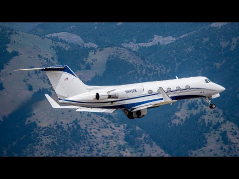 Gulfstream GII-B departure from Bozeman