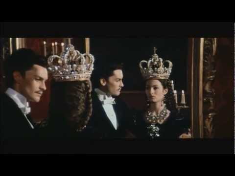 Helmut Berger, Sonia Petrovna und Trevor Howard in "Ludwig" (1972): Kronjuwelen und Wagner
