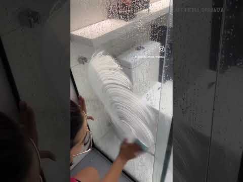 Cif é um aliado na limpeza e ótimo para o box,saiu toda a gordura do box até as manchas mais pesadas