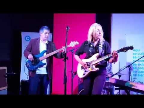 VANESA HARBEK su versión de "HIDEAWAY"en la Casa Nacionel del Bicentenario 21/8/2015 Big Eme