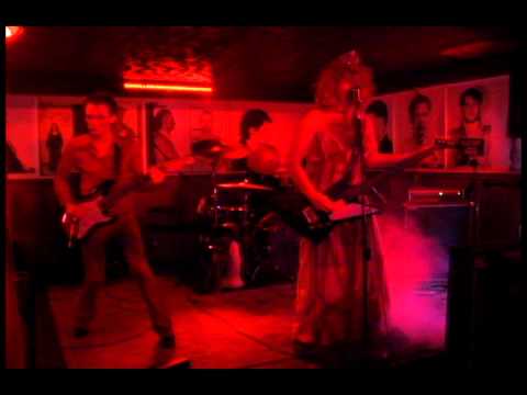 Objects In Space 10/29/2011 Red Room Part 1
