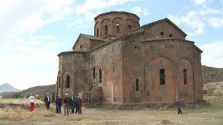 Բարեկարգվեց Թալինի Սբ. Կաթողիկե եկեղեցու բակը