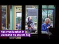 Nog een laatste biertje voor ook het grenscafé dichtgaat