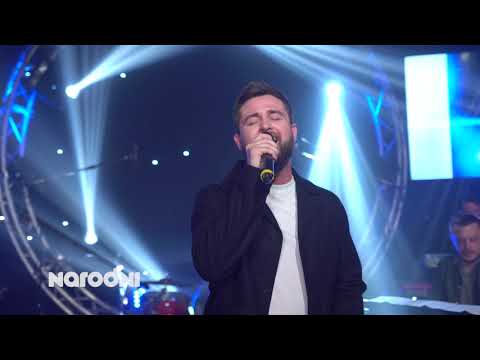 Matija Cvek ft. Matija Dedić - Nasloni se [LIVE] - Dan Najbolje Domaće Glazbe 2021.