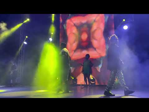 Baco Exu do Blues feat Young Piva - "Kanye West da Bahia" (Ao vivo na Concha Acústica do TCA)