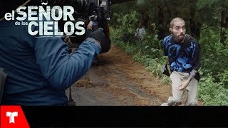 El Señor de los Cielos 6 | Detrás de Cámaras: Emboscada y muerte del Chivo y del Mocho | Telemundo