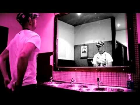 Karl Phillips & The Rejects - Pink Champagne