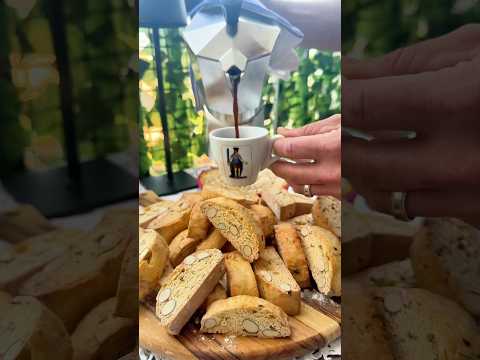 Authentic Italian Cantuccini with Amaretto and Double-Baked Almond Crunch