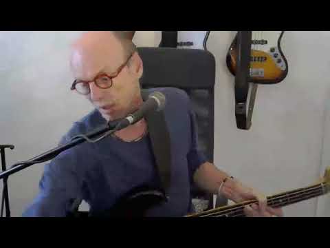 Initiation à la basse "Notes Gammes Modes"