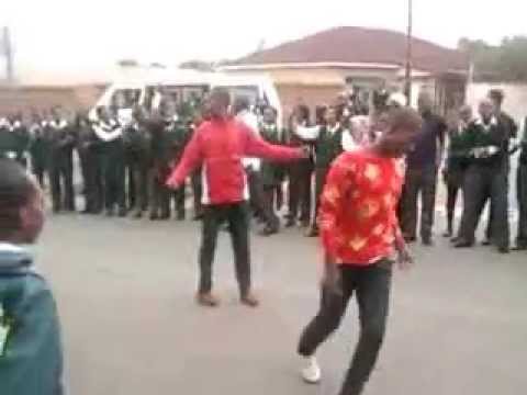 Izikhothane dance,ft the lovely song by bekizin terris-the calling