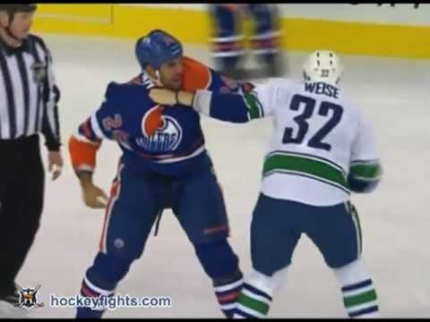 Dale Weise vs Theo Peckham Oct 15, 2011
