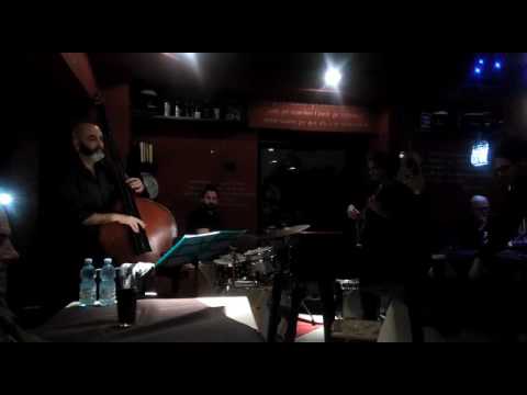 Calabrisella jazz. Bruno Marrazzo,Davide Graziano e Pino Delfino.