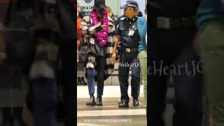 Download lagu 181221 LEE JOON GI Singapore Changi Airport T2 (Arrival) mp3