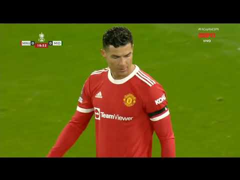 Cristiano Ronaldo perde pênalti!