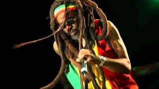 Steel Pulse- Throne Of Gold  (remastered)
