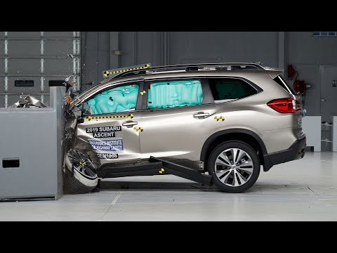 2019 Subaru Ascent driver-side small overlap IIHS crash test