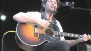 Fresh 102 7 Video of Michael Johns' Single "Heart On My Sleeve"