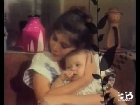download lagu mp3 mp4 Figli Miei Vita Mia, download lagu Figli Miei Vita Mia gratis, unduh video klip Figli Miei Vita Mia