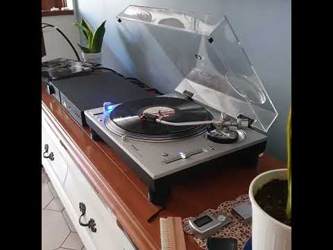 Clark Terry ▪︎ Freddie Hubbard ▪︎ Dizzy Gillespie ▪︎ Oscar Peterson ☆ The Alternate Blues   Vinyl 